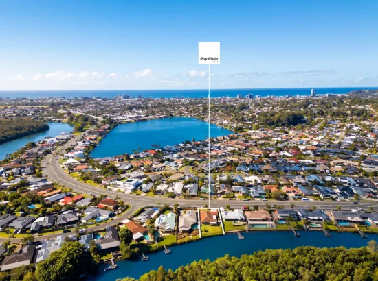 232 Nineteenth Avenue, Elanora, Qld 4221