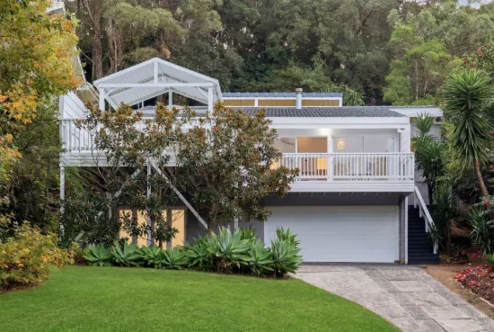 232 The Round Dr, Avoca Beach, NSW 2251