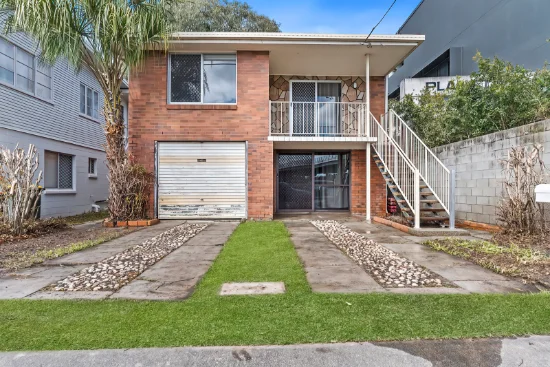 233 Bradman Ave, Maroochydore, Qld 4558 - For Rent