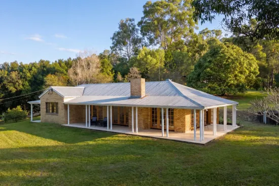 237 Guanaba Creek Road, Guanaba, Qld 4210