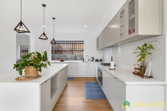 237 Stonehill Drive, Maddingley, Vic 3340-Image