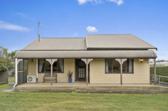 239 Nelsons Road, Elingamite North, Vic 3266