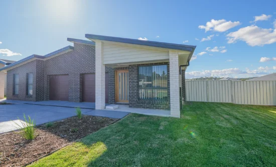 23B Vaucluse Place, Parkes NSW 2870-Image