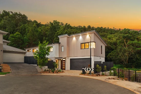 24/7 Eliza Close, The Gap, Qld 4061
