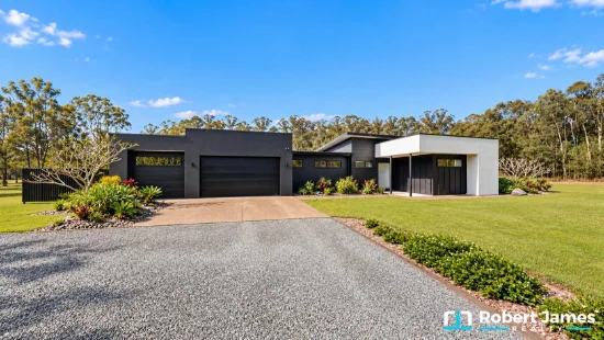 24 Amaroo Place, Cooroibah, Qld 4565
