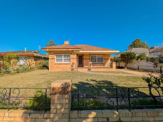24 Andrew Street, Kerang, Vic 3579