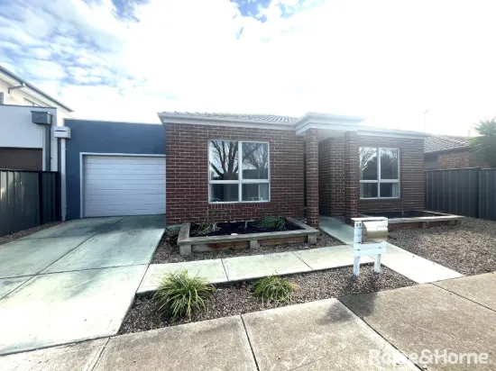 24 Berkeley Crescent, Derrimut, Vic 3026