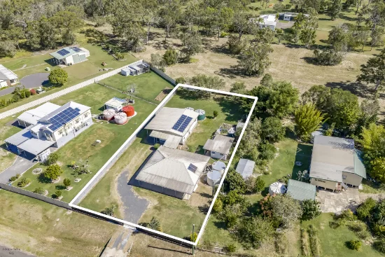 24 Bernborough Boulevard, Branyan, Qld 4670