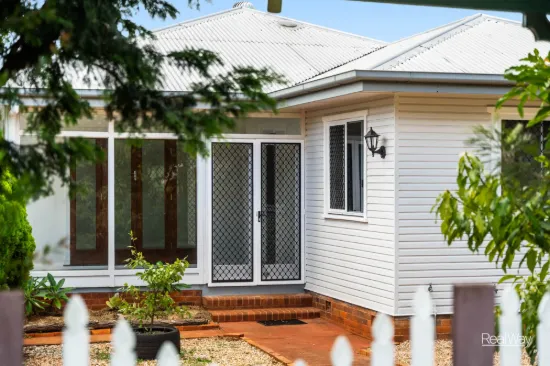 24 Blackdown Street, Harristown, Qld 4350