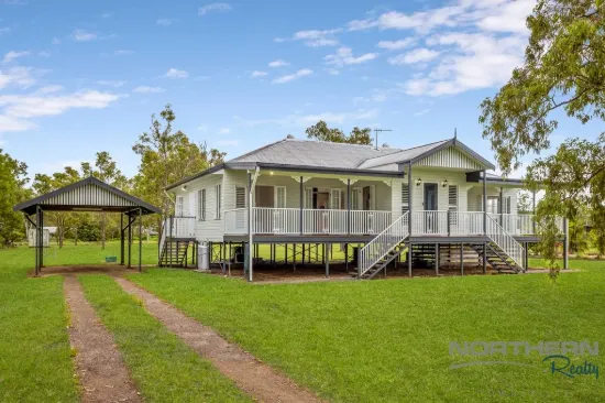 24 Blackview Avenue, Black River, Qld 4818