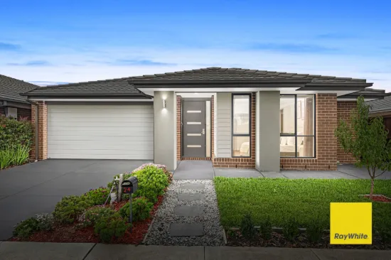 24 Brabourne Street, Mickleham, Vic 3064