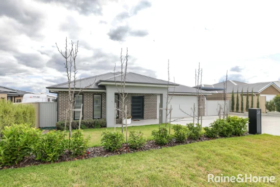 24 Brennan Drive, Kelso, NSW 2795