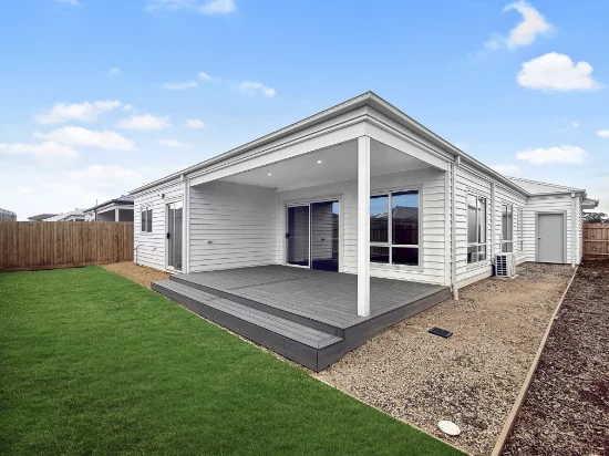 24 Bundalong Drive, Eynesbury, Vic 3338-Image