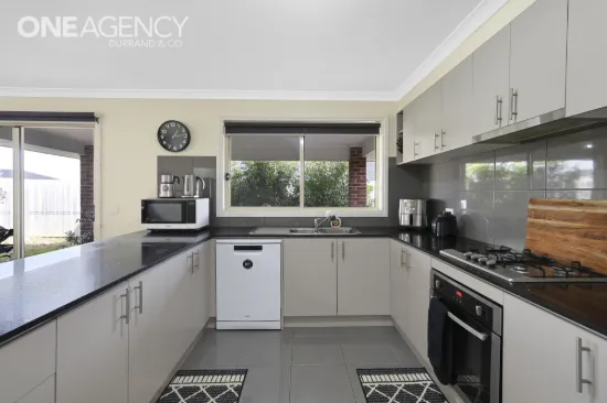 24 Buscombe Crescent, Drouin, Vic 3818