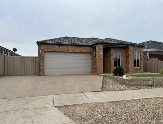 24 Caruana Crescent, Harkness, Vic 3337 - For Rent