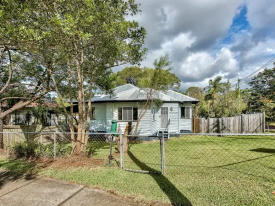 24 Castling Street, Stafford, Qld 4053