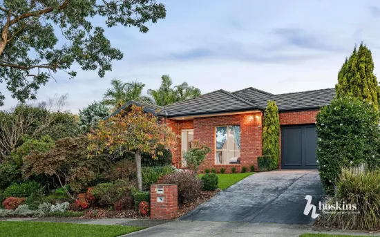 24 Collins Place, Ringwood North, Vic 3134
