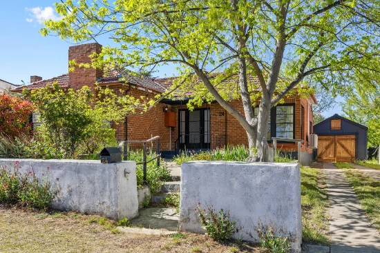 24 Commissioner Street, Cooma, NSW 2630