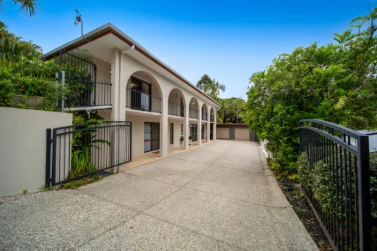 24 Dinmore Street, Woombye, Qld 4559
