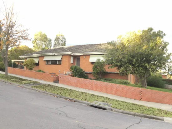24 Douglas Avenue, Box Hill South, Vic 3128