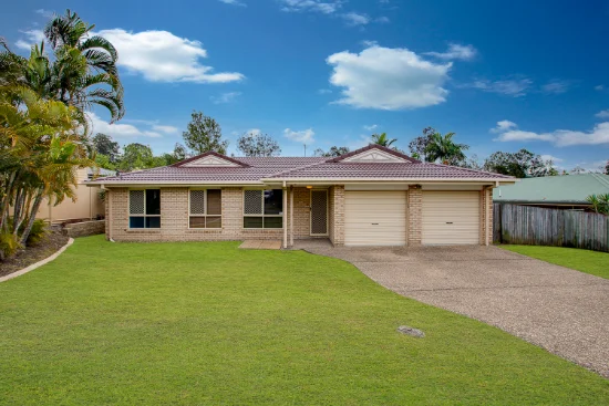 24 Duesbury Crescent, Edens Landing, Qld 4207