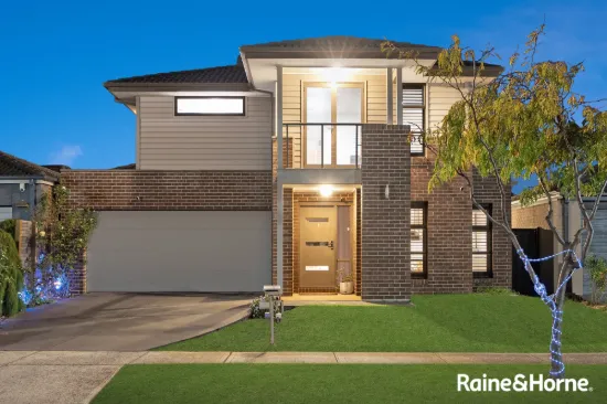 24 Fleuve Rise, Clyde North, Vic 3978