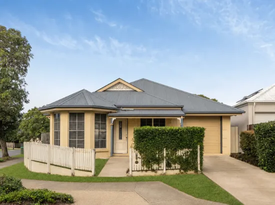 24 Foambark Street, North Lakes, Qld 4509