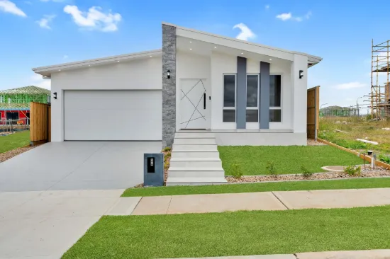 24 Guineas Street, Menangle Park, NSW 2563