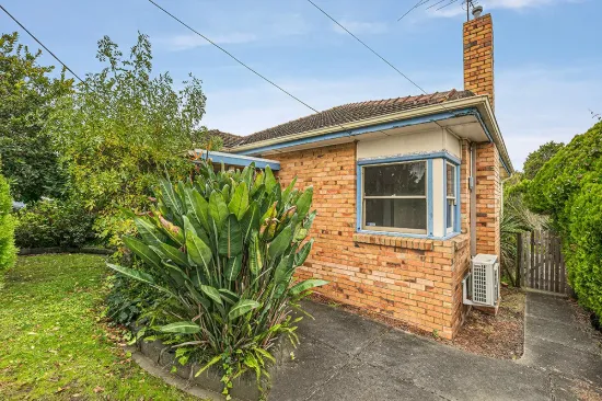 24 Hoffmans Rd, Essendon, Vic 3040