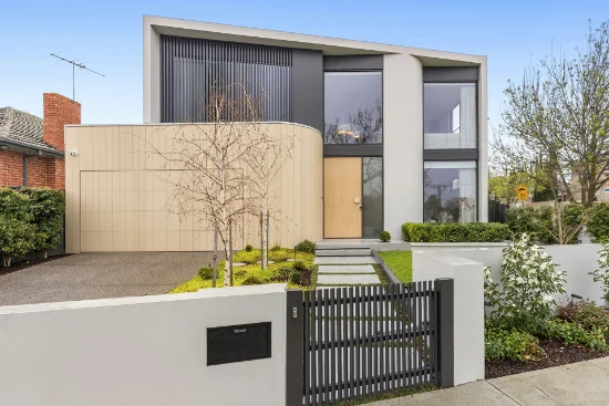 24 Houston Avenue, Strathmore, Vic 3041