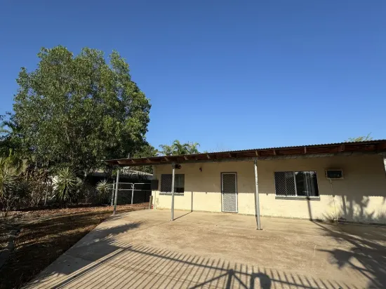 24 Kafcaloudes Crescent, Moulden, NT 0830