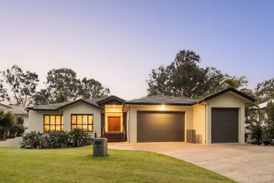 24 Kingfisher Place, Kenmore, Qld 4069