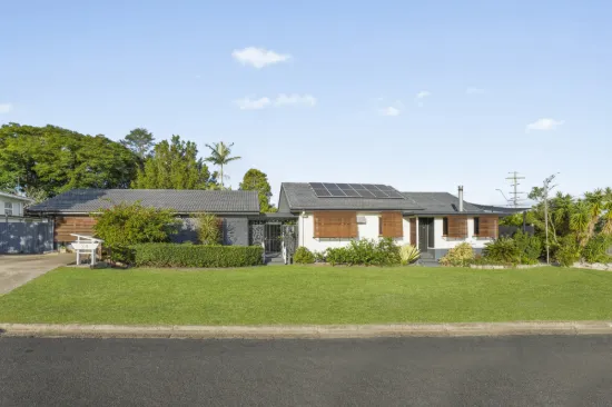 24 Lauriston Street, Eastern Heights, Qld 4305