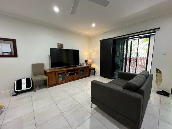 24 Lawrie Avenue, Oonoonba, Qld 4811