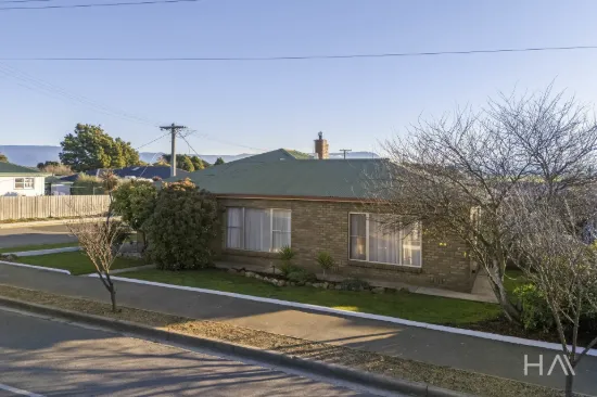 24 Main Street, Cressy, Tas 7302