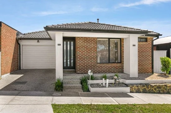 24 Mawson Street, Mickleham VIC 3064-Image