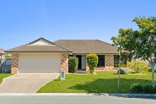 24 Meadowbrook Drive, Meadowbrook, Qld 4131