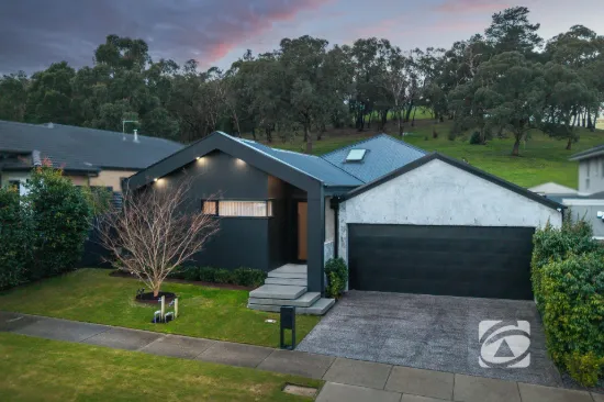 24 Oakrind Rise, Officer, Vic 3809