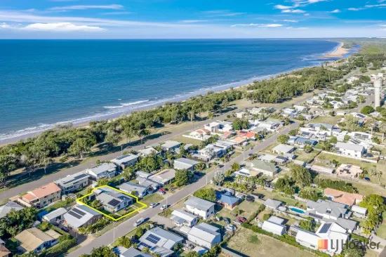 24 Palm Court, Moore Park Beach, Qld 4670