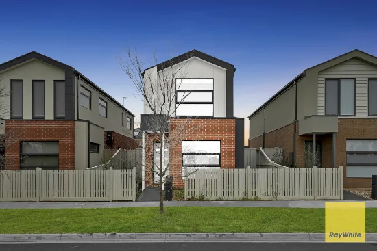 24 Primrose Avenue, Rockbank, Vic 3335