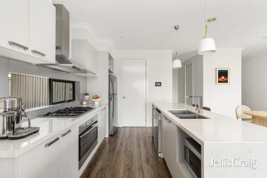 24 Quintus Avenue, Strathmore, Vic 3041-Image