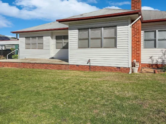 24 Railway Avenue, Leeton, NSW 2705