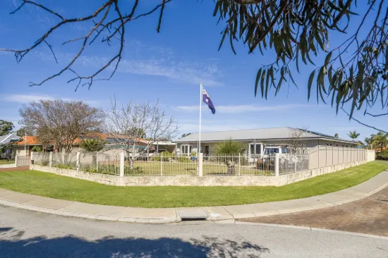 24 Reynolds Road, Forrestfield, WA 6058