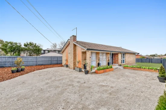 24 Russell Street, Cranbourne, Vic 3977