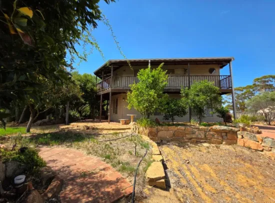24 SALEEBA Road, Moora, WA 6510
