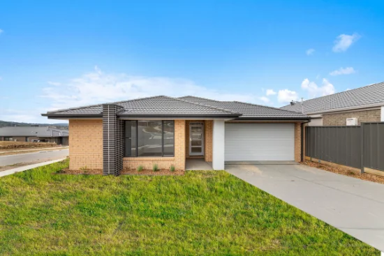 24 Silverstar Street, Pakenham, Vic 3810