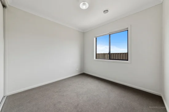 24 Silverstar Street, Pakenham, Vic 3810-Image