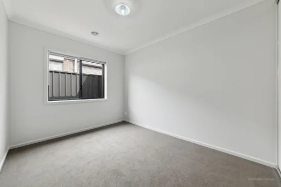 24 Silverstar Street, Pakenham, Vic 3810-Image