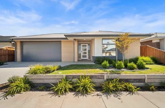 24 Steamboat Avenue, Winter Valley, Vic 3358