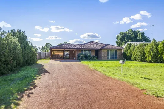24 Strathalbyn Way, Gingin, WA 6503